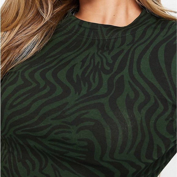 Womens fila zebra print crop top - Picture 3 of 5